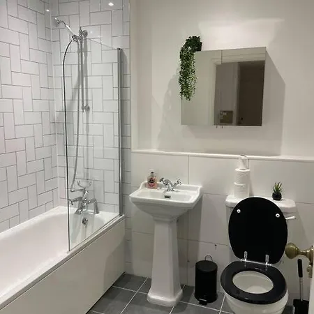 Spacious Flat For 6 City Center Gs305 Sheffield Exterior photo